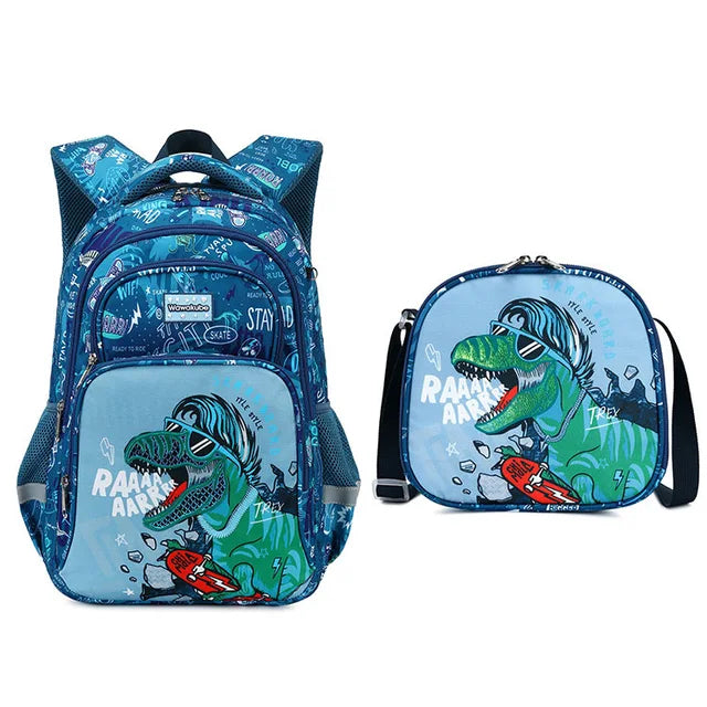 Mochila Escolar Modelo DinoSharge + Kit Lancheira e Estojo